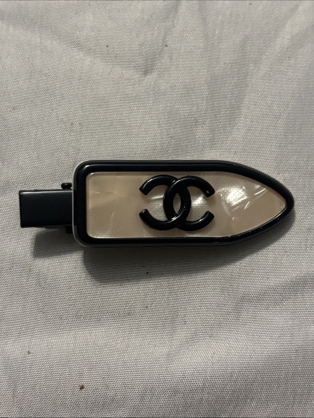 Chanel Black & Beige Interlocking CC Resin Hair Clip